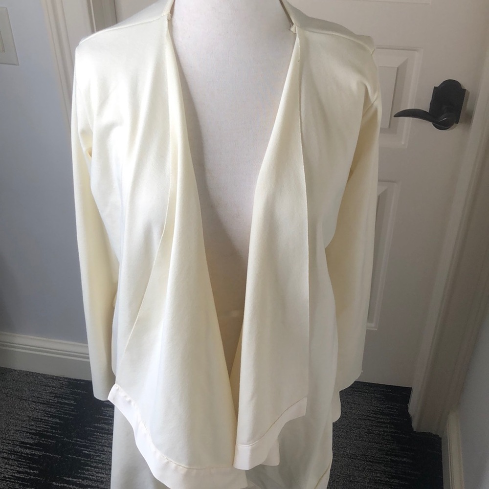 Zara cream long sleeve cover up top